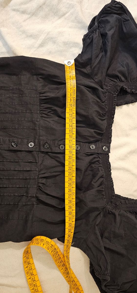 Coqueto top negro Caroll