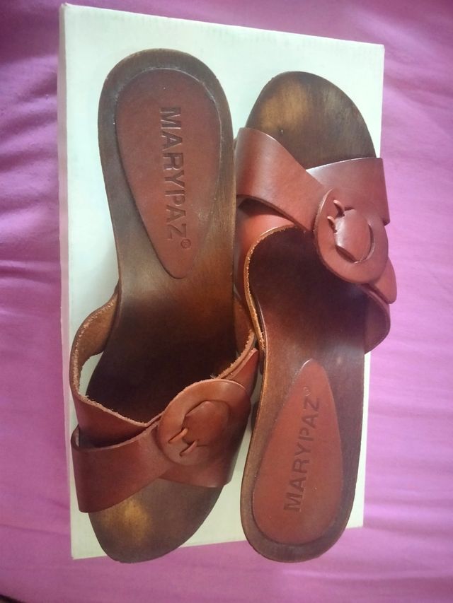 Sandalias madera talla 38