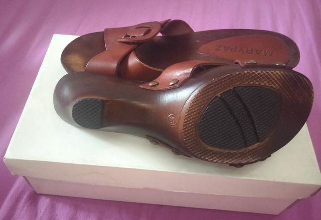 Sandalias madera talla 38