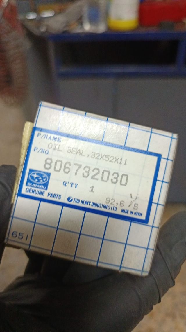 RETEN DIFERENCIAL SUBARU 806732030