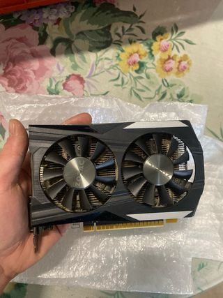 Tarjeta gráfica Zotac 1050 Ti