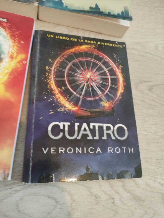 Divergente, Insurgente, Leal, Cuatro