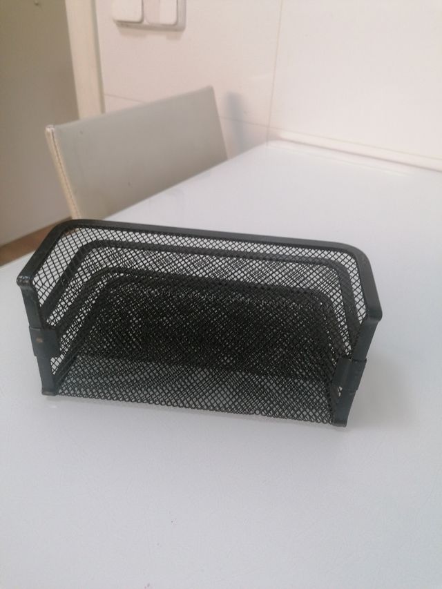 Organizador de metal para cartas, folios.
