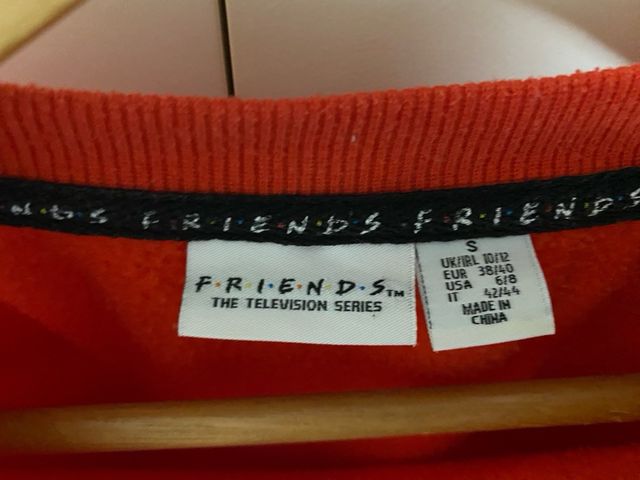 Sudadera Friends roja Primark
