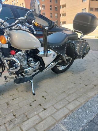Keeway 125cc: Moto Cruiser Muy cuidada y en garage