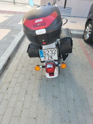 Keeway 125cc: Moto Cruiser Muy cuidada y en garage