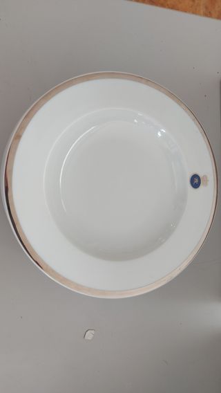 Vajilla ribete plateado