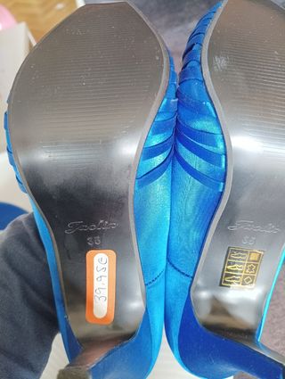 Zapatos tacón azul eléctrico nuevos T35