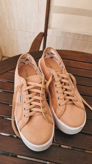 Zapatillas Victoria coral plataforma.