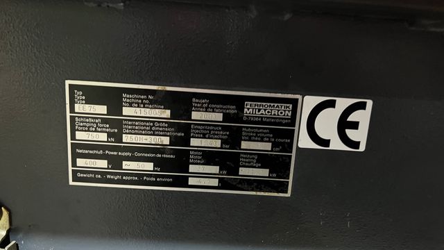 Inyectora plastico FERROMATIK 75 ton ELECTRICA