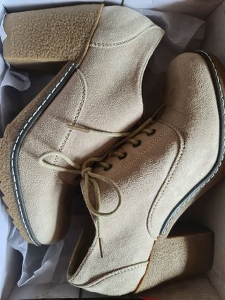 Zapatos ante gris claro - tacón