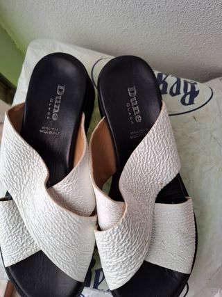 Sandalias planas Dune blancas