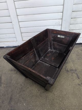 Caja madera. Antigua.