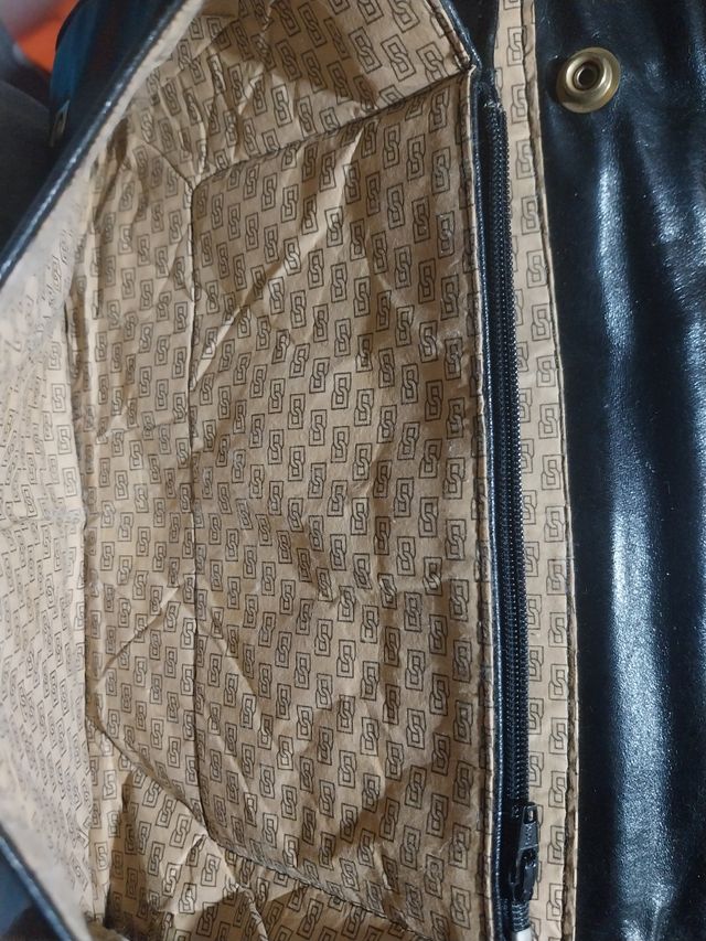 ANTIGUO BOLSO CARTERA PIERRE CARDIN.