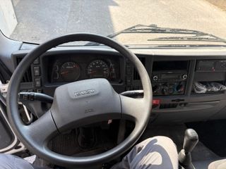 Camión Isuzu F14