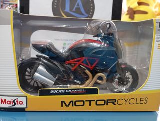 Ducati Diavel Carbon Maisto scala 1/12