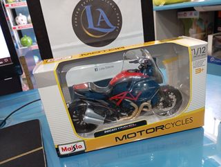 Ducati Diavel Carbon Maisto scala 1/12