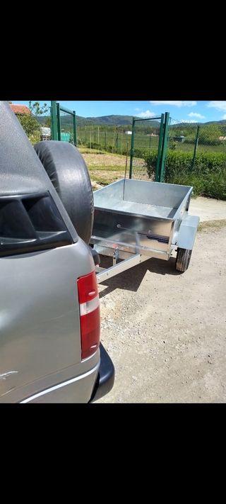 Portes y alquiler de remolque