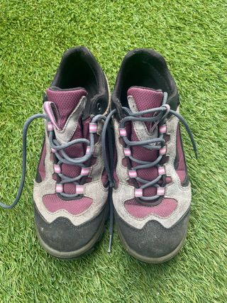 Zapatillas de monte
talla 39
