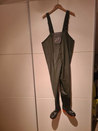 Traje de pesca