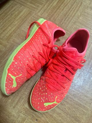 Zapatillas Puma fútbol sala rojas