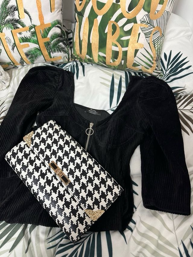 Vestido regalo bolso