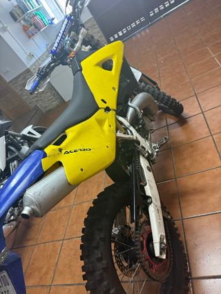 Moto Enduro Husqvarna