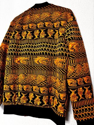 Cazadora bomber Zara; Talla L; a estrenar.