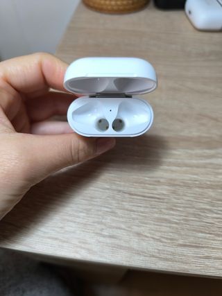 Caja - estuche de carga Airpods 2 blancos