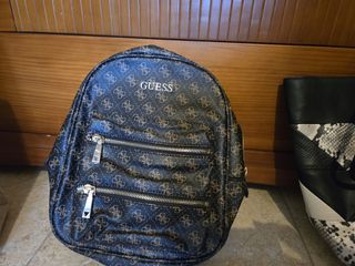 Mochila original Guess