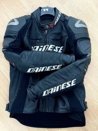 Mono moto Dainese cuero