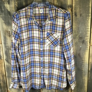 Camisa de manga larga para mujer de la marca Gap