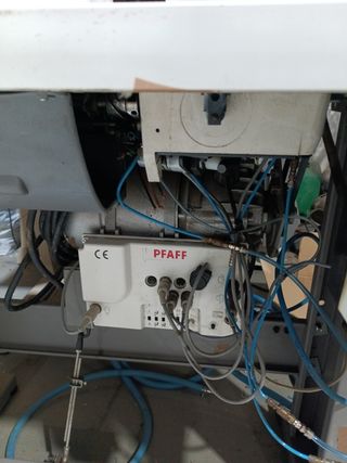 Máquina coser triple arrastre