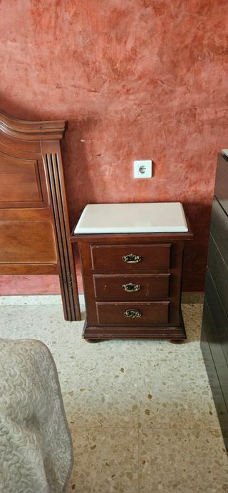 Conjunto cabecero madera cama 135cm + 2 mesitas