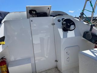 Embarcación glastron 5m