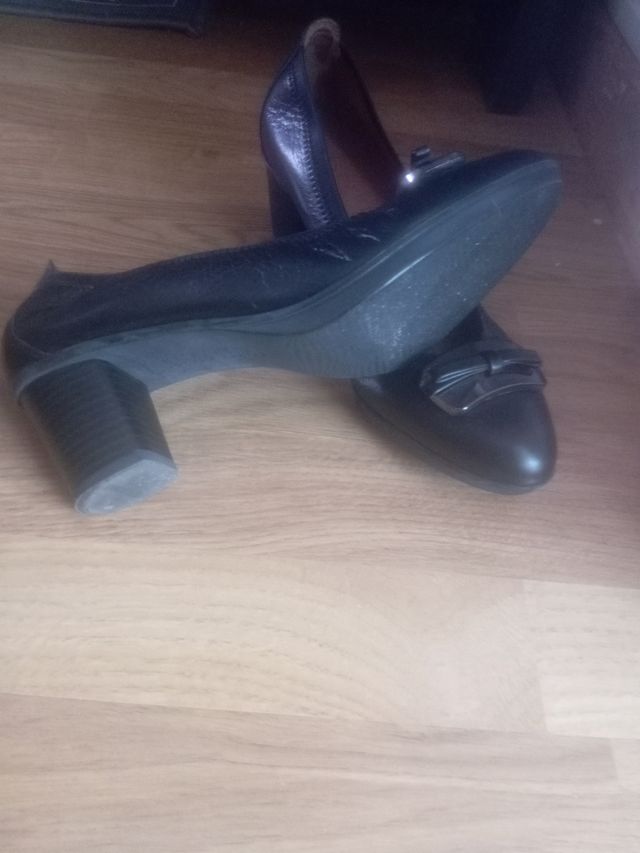 Tacones negros de vestir