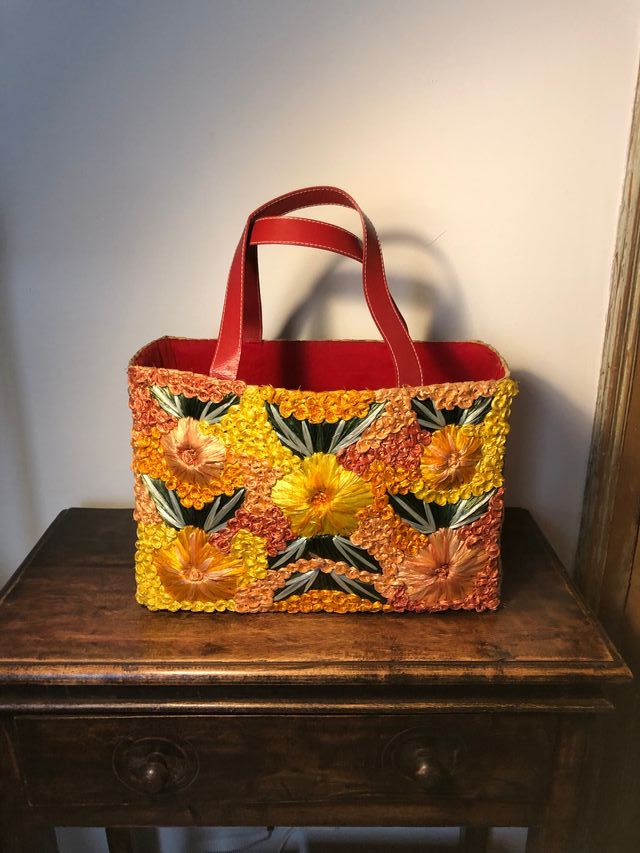 Bolsa de paja y rafia