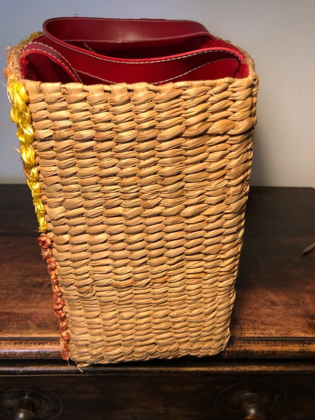 Bolsa de paja y rafia