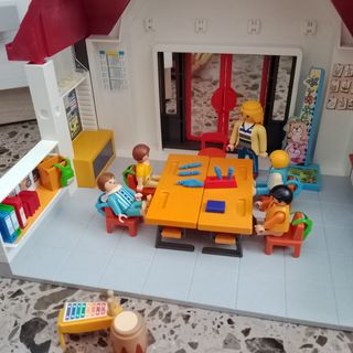 Colegio Playmobil más autobus. Con sus cajas