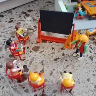 Colegio Playmobil más autobus. Con sus cajas