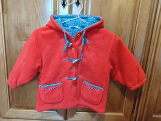 Abrigo niña rojo