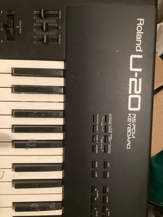 ROLAND U-20 - PCM Vintage