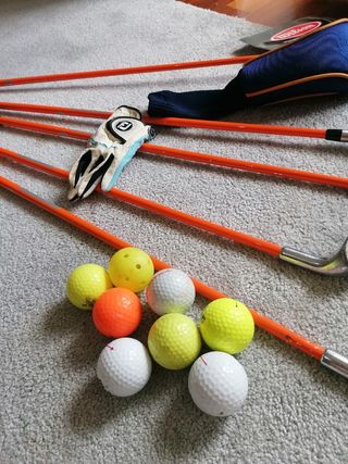 Juego golf infantil Wilson: palos, bolsa y carro