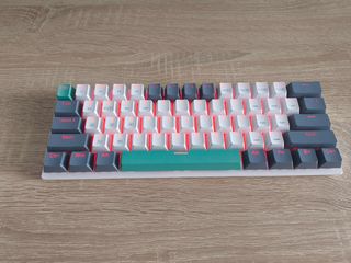 Teclado mecánico MACHENIKE K600 - 61 teclas