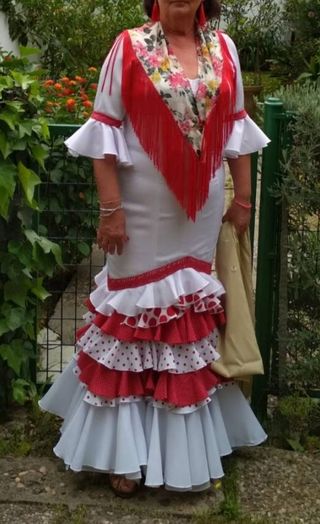 Traje de flamenca talla 46