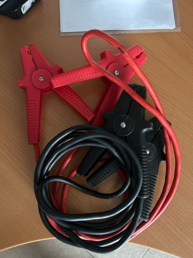 Pinzas bateria coche