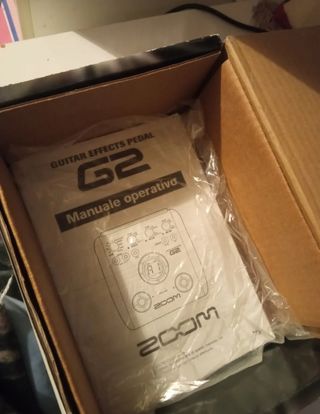 ZOOM G2 - Pedal Multiefectos Guitarra