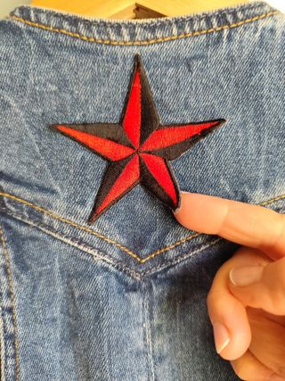 Chaleco vaquero Denimlife con parche estrella