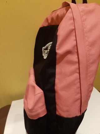 Mochila Vans en tonos rosa y negro
