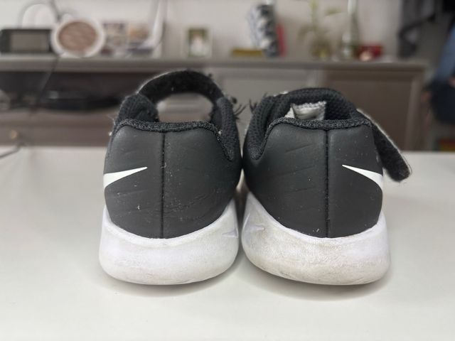 Zapatos Nike niño - talla 22
